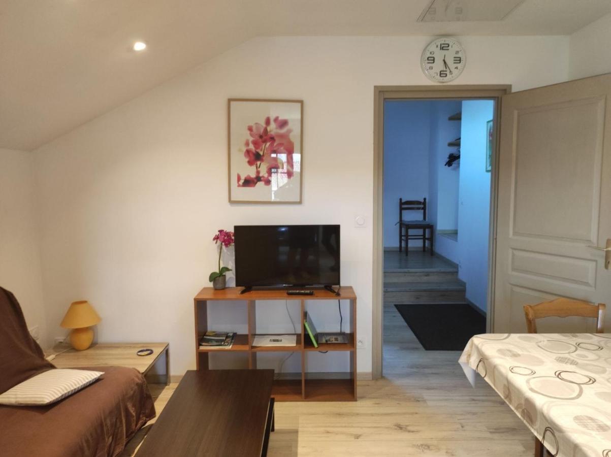Appartement Gaston Vireux-Wallerand Exterior foto