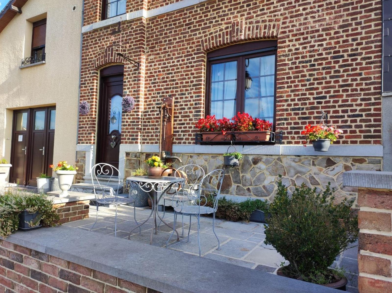 Appartement Gaston Vireux-Wallerand Exterior foto